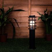 Picture of Outdoor Garden Bollard LED Lights: Modernizing Driveway Lamp Post Lighting